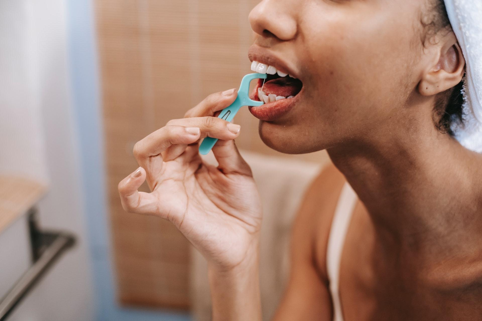 Reusable Floss Pick: A Guide to Sustainable Dental Care